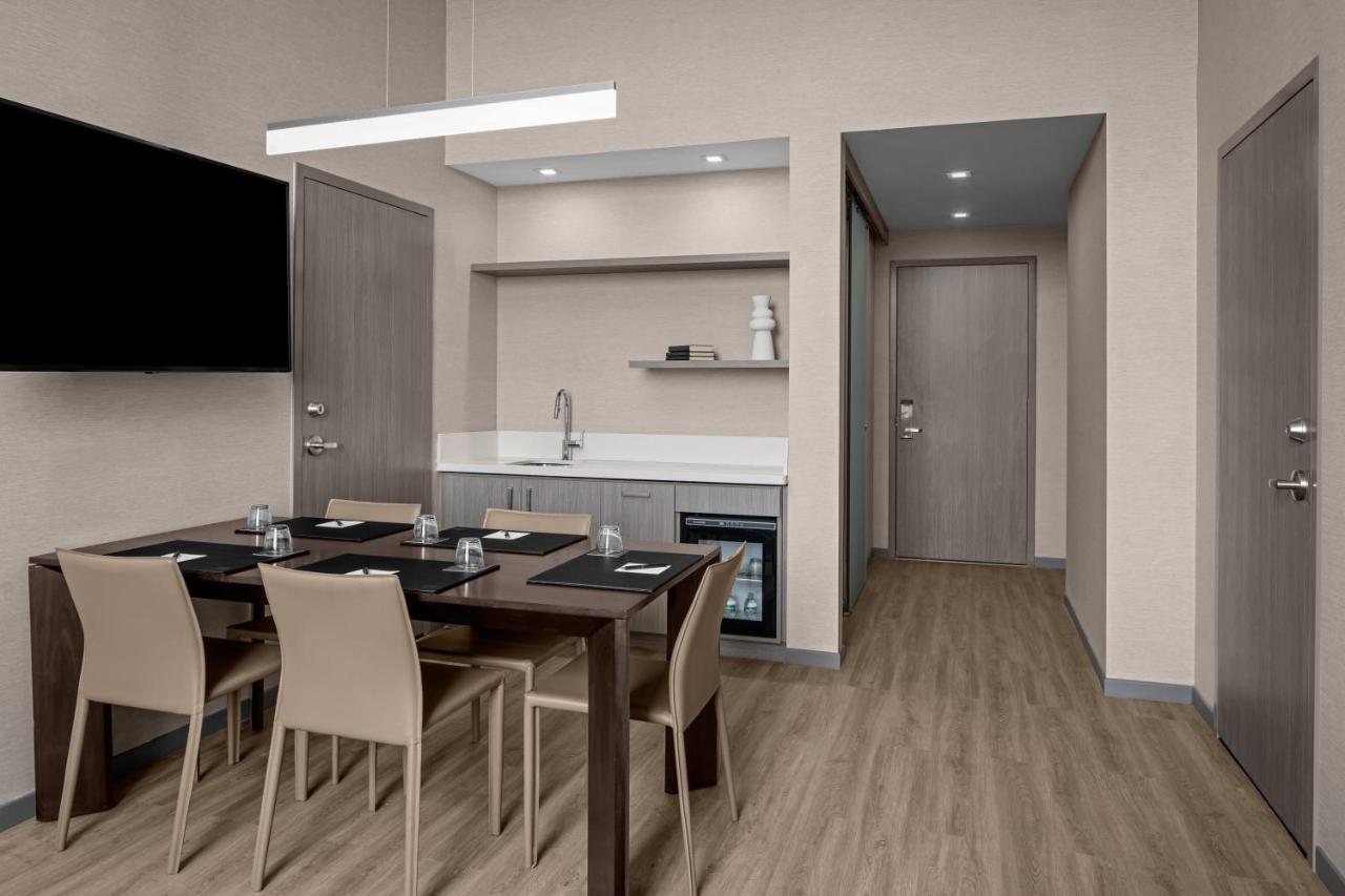 Ac Hotel By Marriott Miami Dadeland Glenvar Heights Екстериор снимка