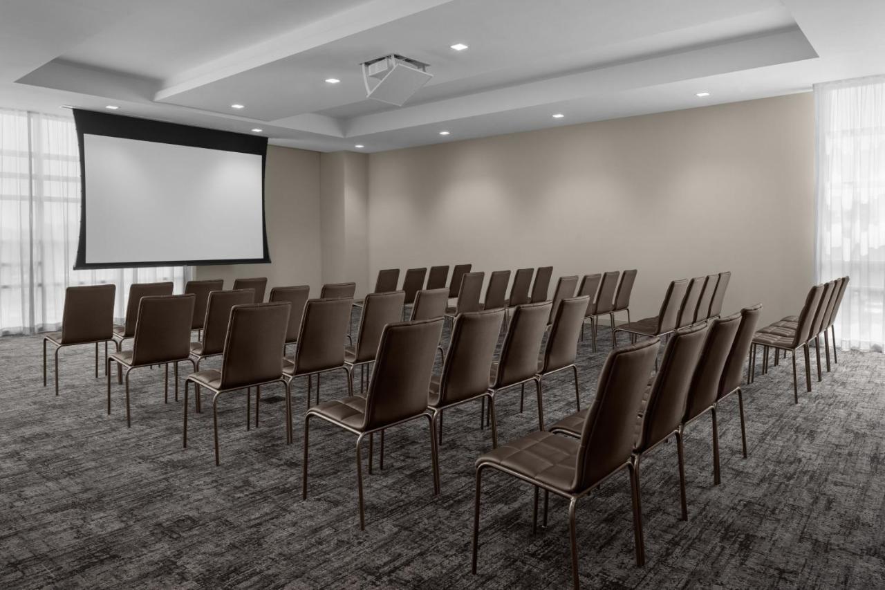 Ac Hotel By Marriott Miami Dadeland Glenvar Heights Екстериор снимка