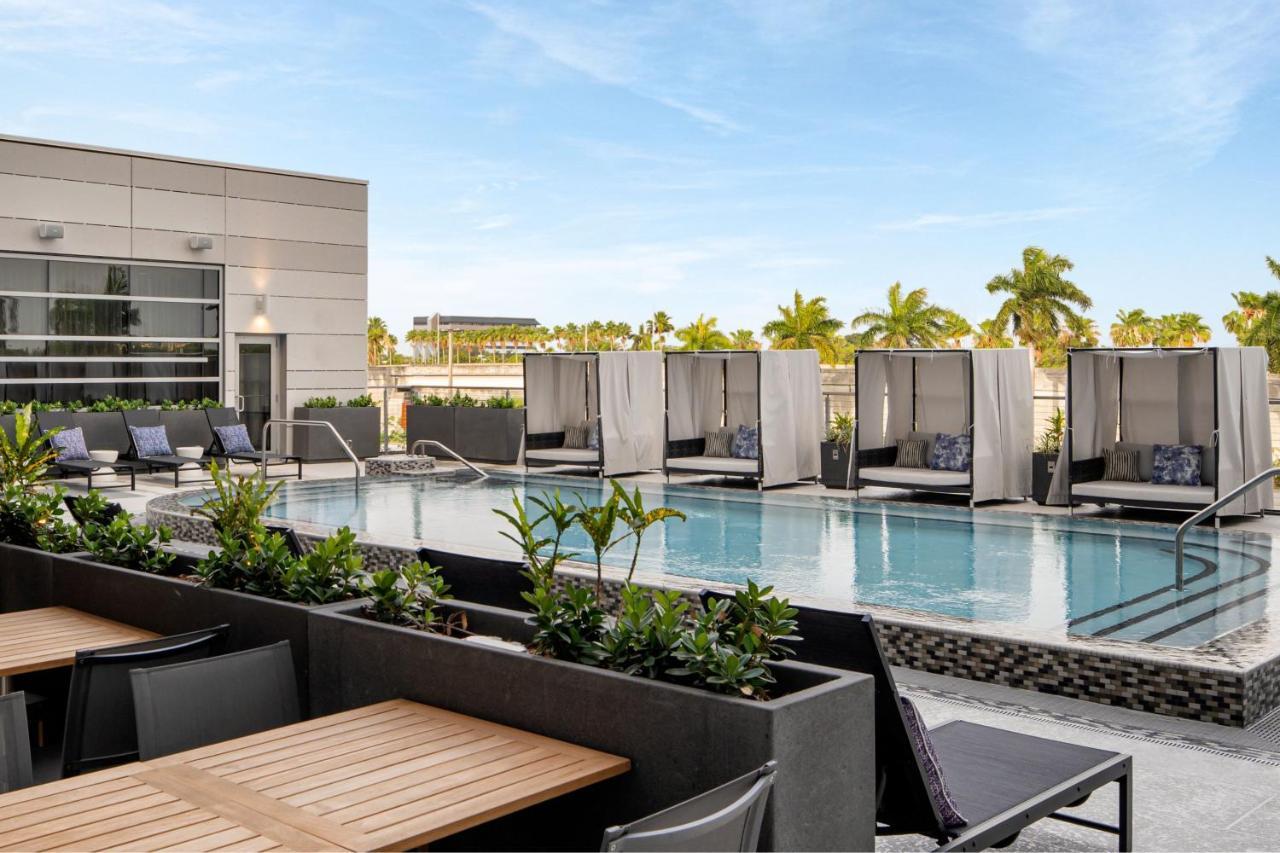 Ac Hotel By Marriott Miami Dadeland Екстериор снимка