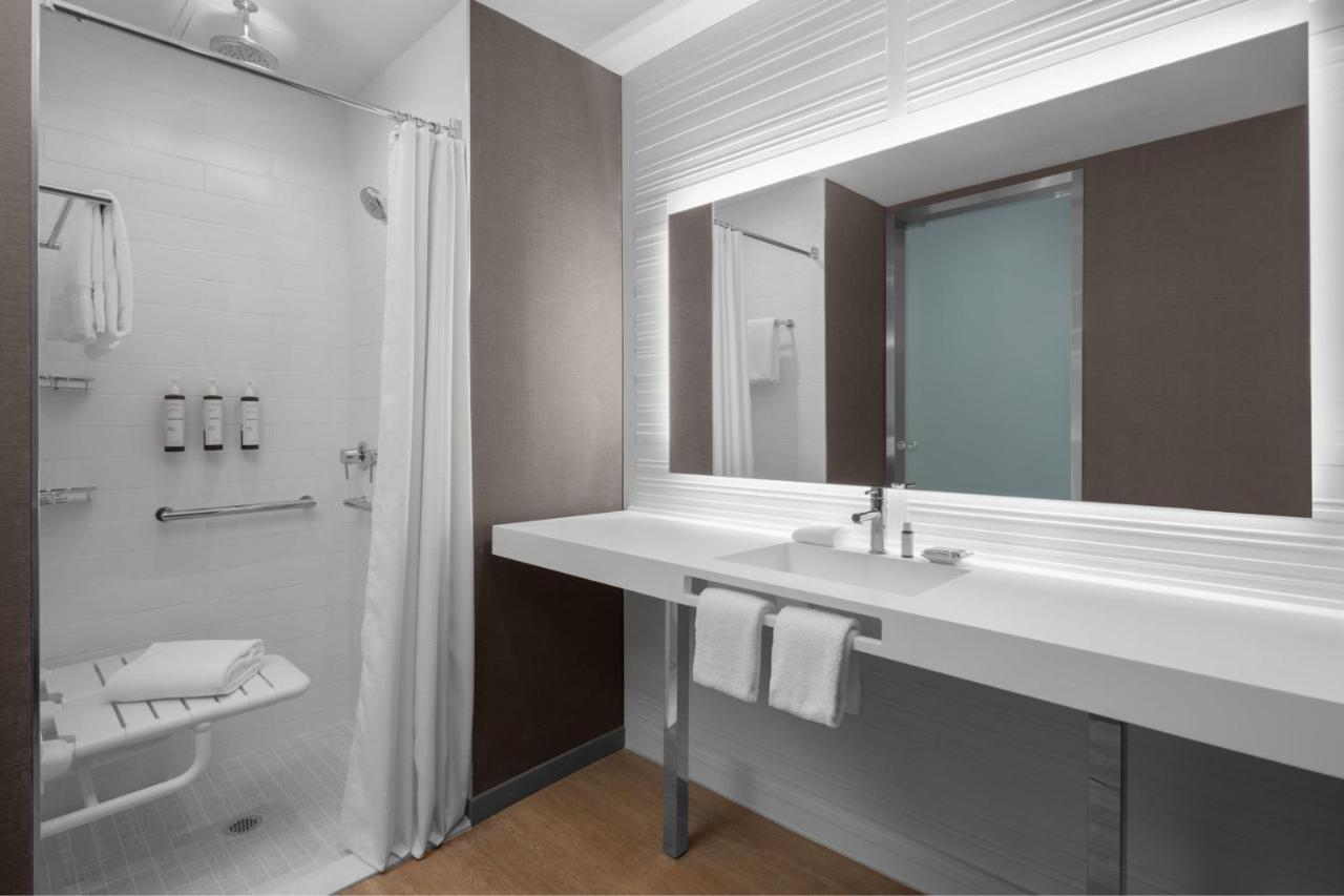 Ac Hotel By Marriott Miami Dadeland Glenvar Heights Екстериор снимка